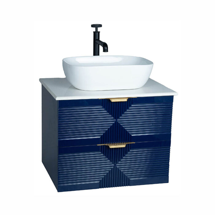 Chic Essence - Image 1